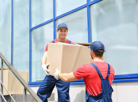 Load-based moving quote example for a local Merton van service