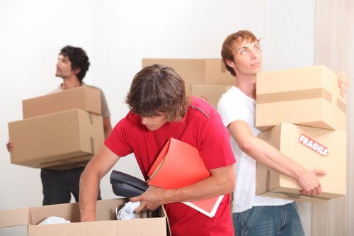 Local van removal service supporting a small move in Merton
