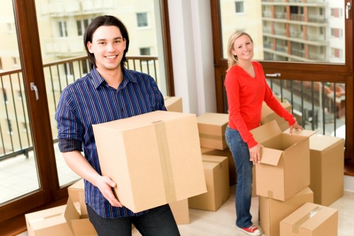 Packing and transport for commercial premises in Merton